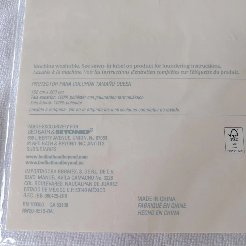 Nestwell Queen soft terry cloth mattress protector.  New!